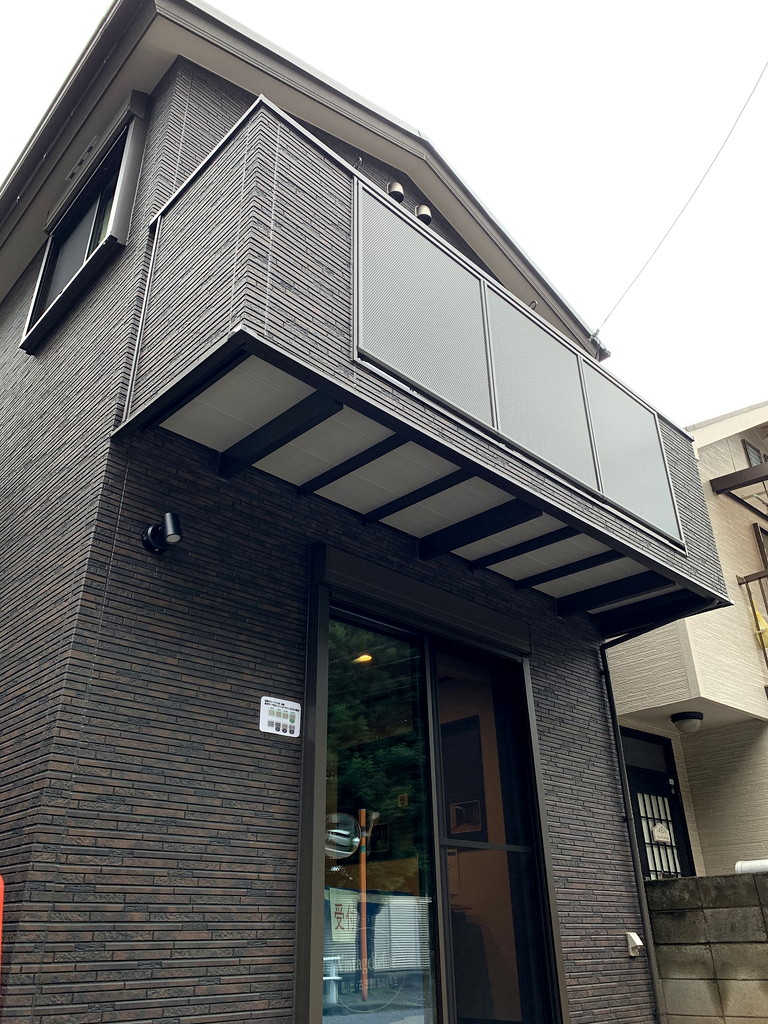 東京都、神奈川県のリフォームはミサワリフォーム。築50年以上の住宅をフルリノベーション。耐震、基礎補強、断熱性アップし、床暖房の設置も可能です。新築費用の約半分でまるで新築のように生まれ変わります。